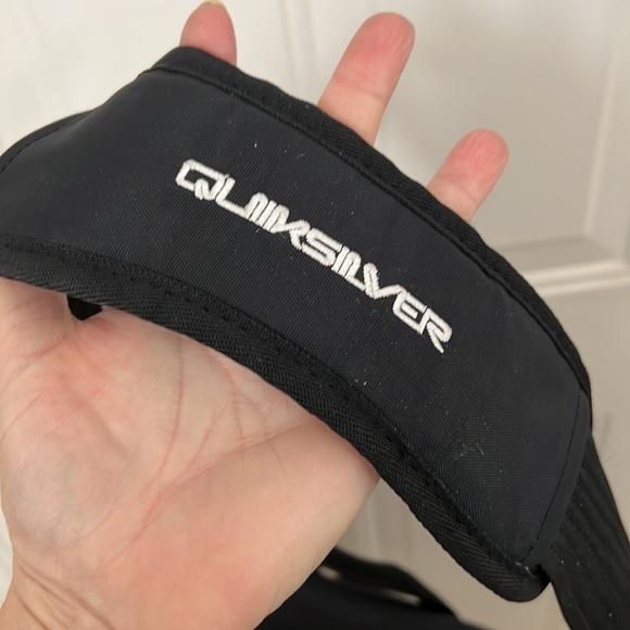 Quiksilver brand black messenger bag big size - Picture 2 of 6